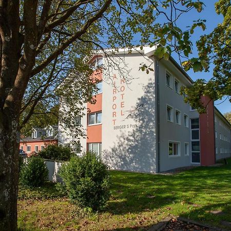 Bergers Airporthotel Memmingen Memmingerberg Bagian luar foto